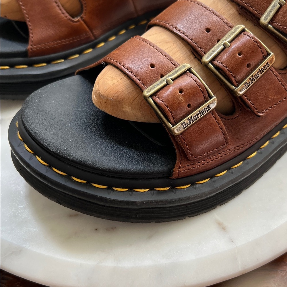 DR. MARTENS Soloman Luxor Leather 3-Strap Front Buckle Sandals Brown/Tan - Picture 2 of 11
